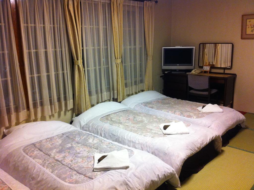 Bed and Breakfast Alpine Wind Hakuba Exteriér fotografie